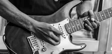 How to Make Guitar Scales More Manageable