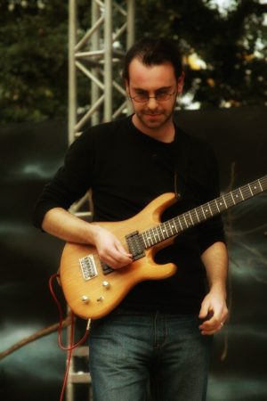 graham tippet guitarist